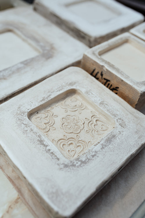 Geometric floral tile plaster mould